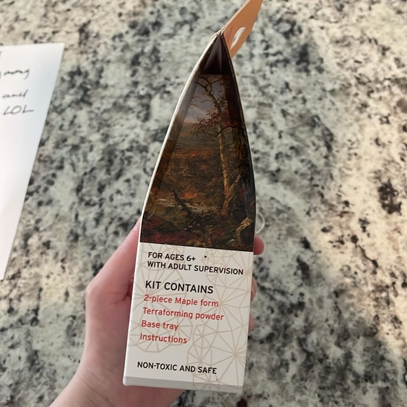 Gift Crystal Growing Maple Tree - Picture 4 of 5